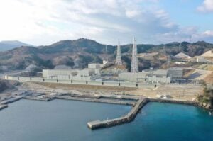 東北電力、女川原発2号機の原子炉を10月26日に再起動、水漏出の原因は異物のかみ込みによる弁の浸食